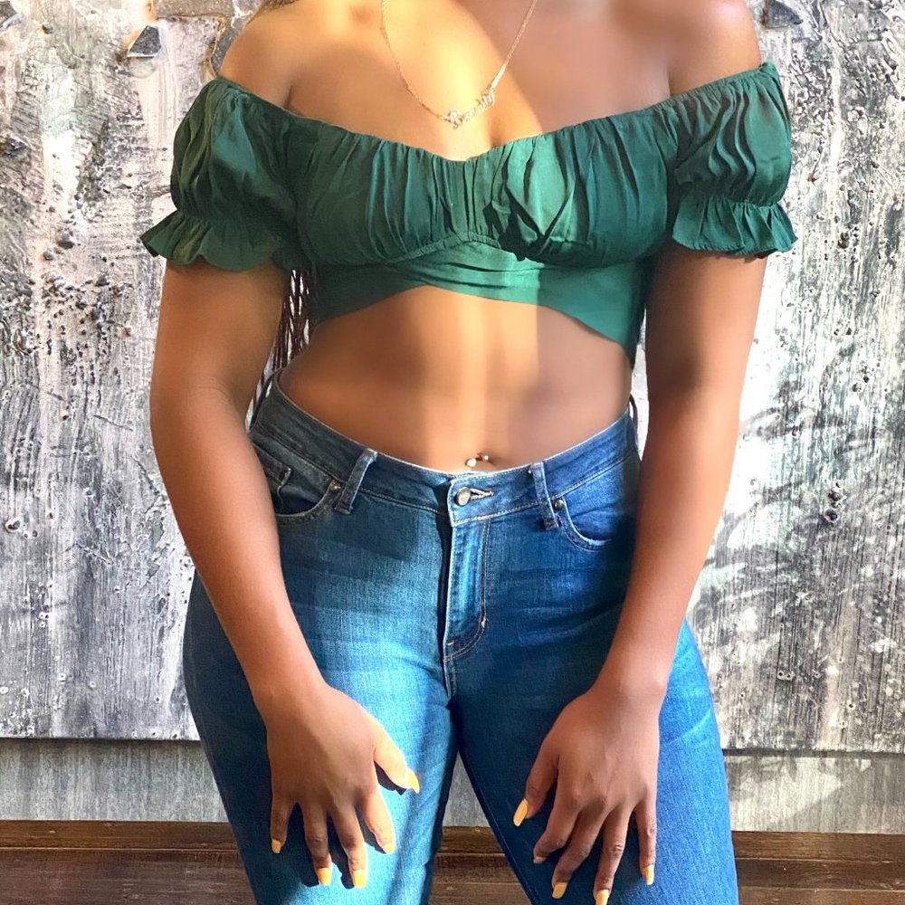 TIE CROP TOP